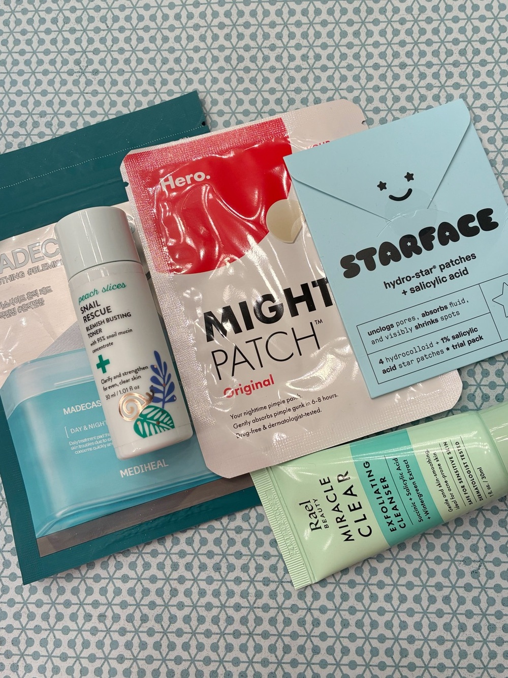 [ FIRM price ] Acne Fighting Bundle
